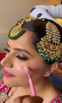 Yashika Makeup Studio and Academy makeup course