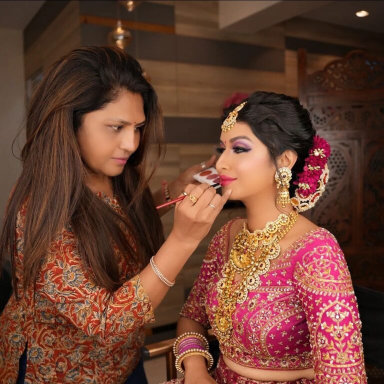 Zinnia Salon Makeup Academylogo 768x768