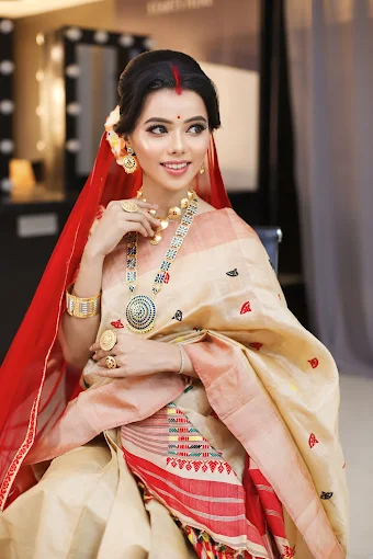 kabyashreemakeupstudioandacademyjorhatmakeupcourse