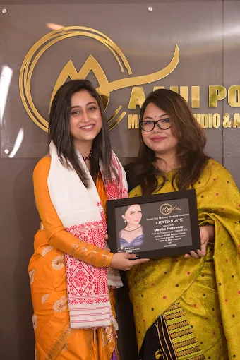 maahipolmakeupstduioacademyguwahatiprofile