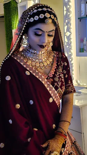 makeupKashish Salon And Academy