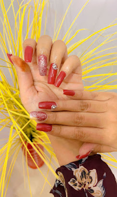 nail art byVLCC School of Beauty Institute