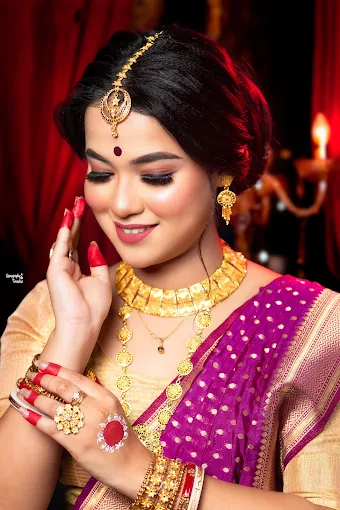 priyankasmakeupstudioacademytinsukiamakeupcourse