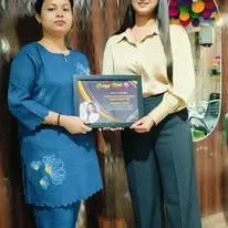 thecrazynailstoryunisexsalonacademynagaonprofile